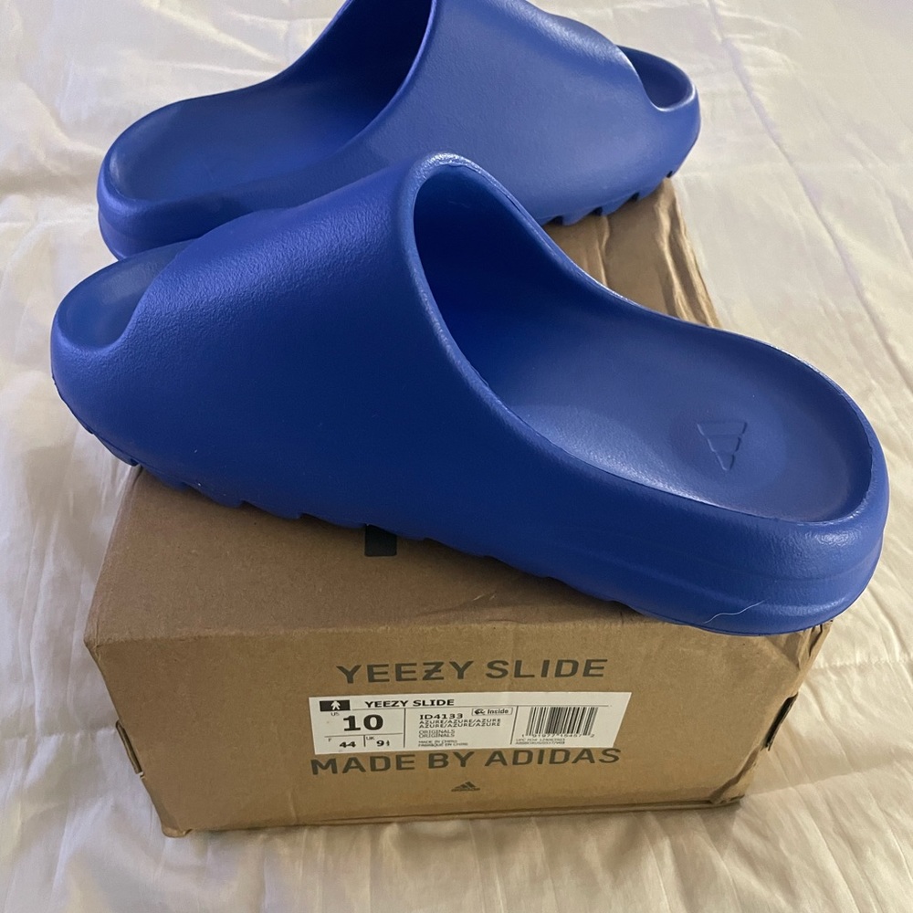 Yeezy Blue Slides 10